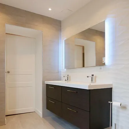 Nuiteejour Centre Jaures Le Mans