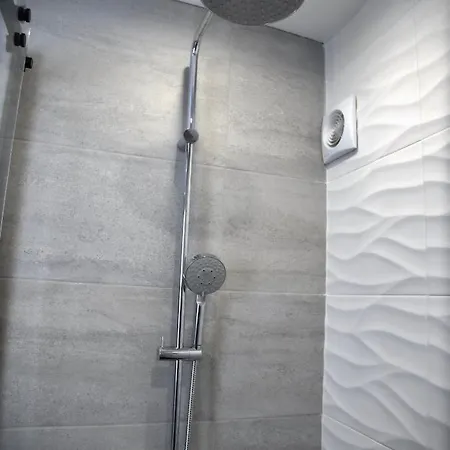 Nuitéejour Centre Jaurès * Le Mans