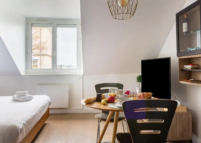 Nuiteejour Centre Jaures *