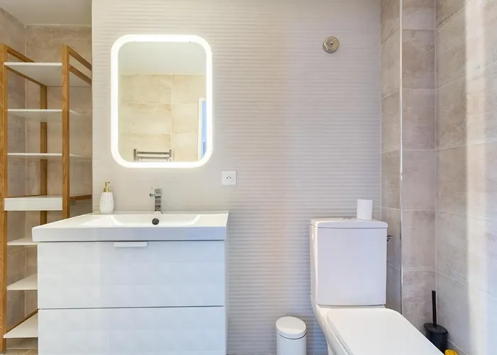 Nuiteejour Centre Jaures Le Mans