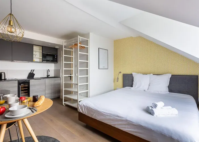 Nuiteejour Centre Jaures *