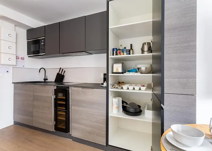 Nuiteejour Centre Jaures