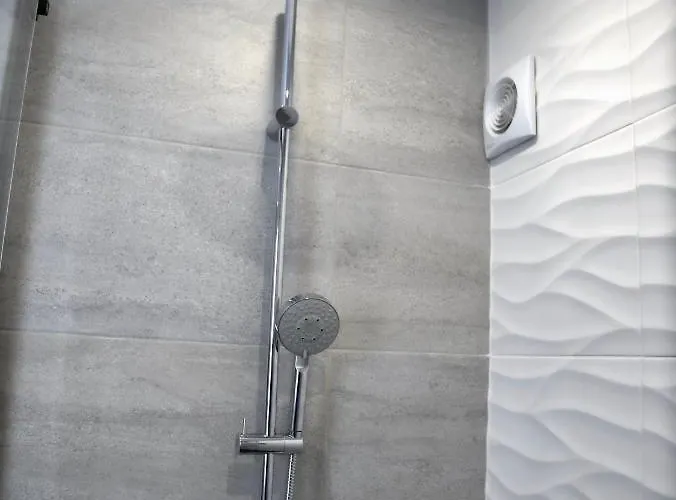 Nuiteejour Centre Jaures * Le Mans